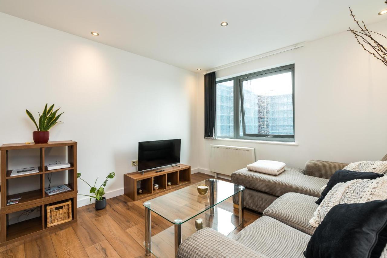 Fast Internet One Bedroom Apartment In Greater London, Id Required Dış mekan fotoğraf
