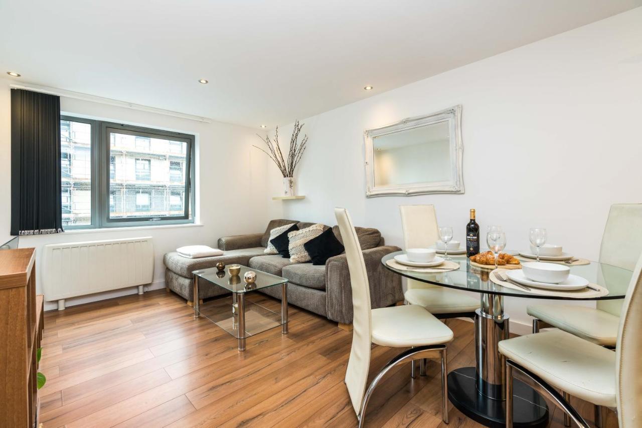 Fast Internet One Bedroom Apartment In Greater London, Id Required Dış mekan fotoğraf